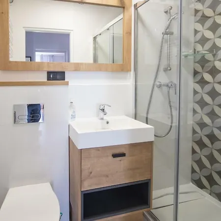 5 Wierchow Apartmanhotel 3*